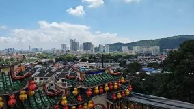 Kliknij i zobacz foto brama-miasto.webp w powiększeniu