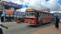 Kliknij i zobacz foto autobus-do-anuradhapura.jpg w powiększeniu