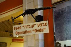 Kliknij i zobacz foto karabin.jpg w powiększeniu