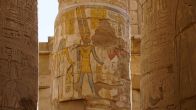 Kliknij i zobacz foto kolumny-reliefy-faraon.jpg w powiększeniu