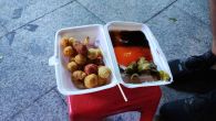 Kliknij i zobacz foto street-saigon-food.jpg w powiększeniu