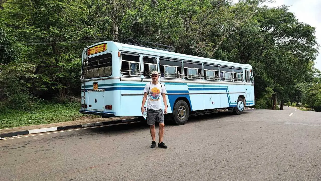 autobus niebieski wiking