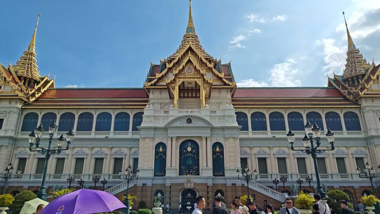 front palac