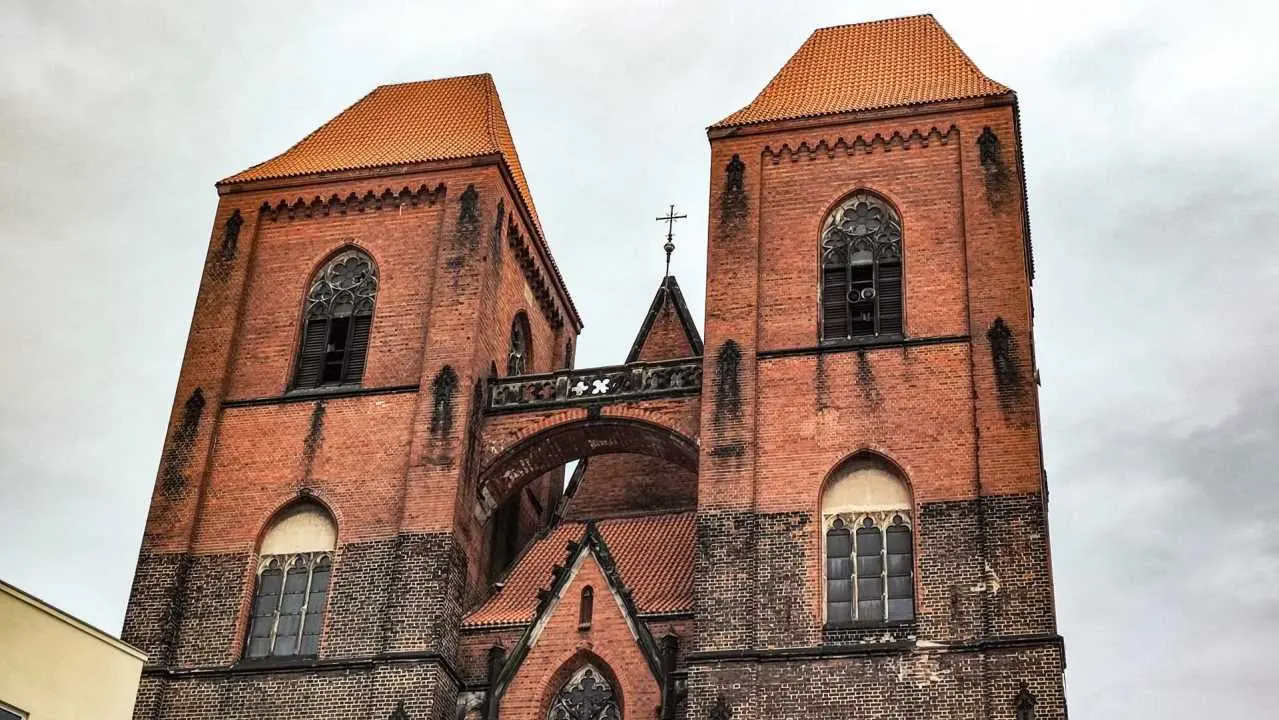kosciol mikolaja mostek