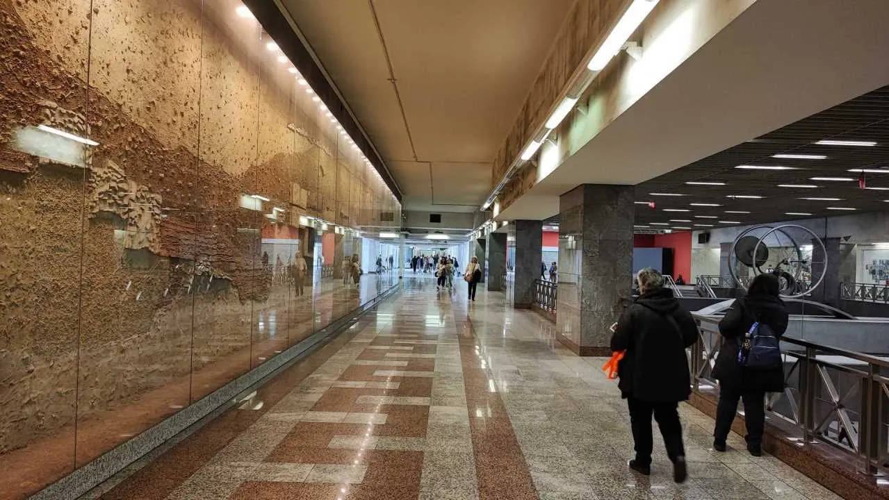 metro korytarz