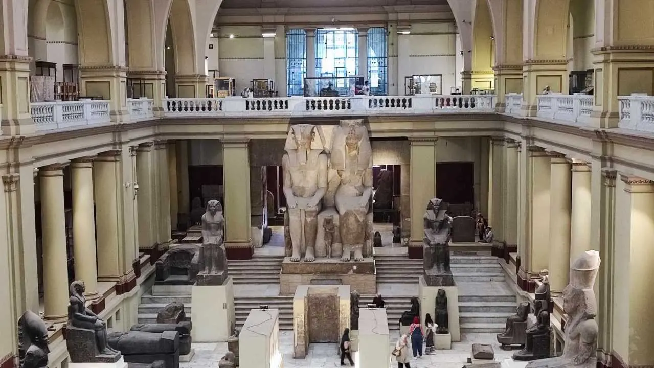 muzeum hol