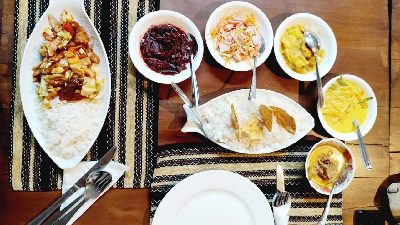 rise curry sigirija