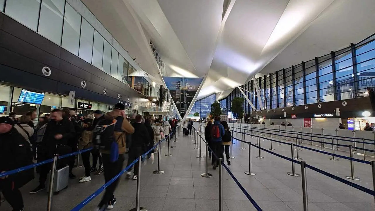 terminal hol