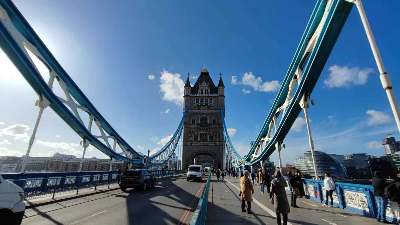 tower bridge