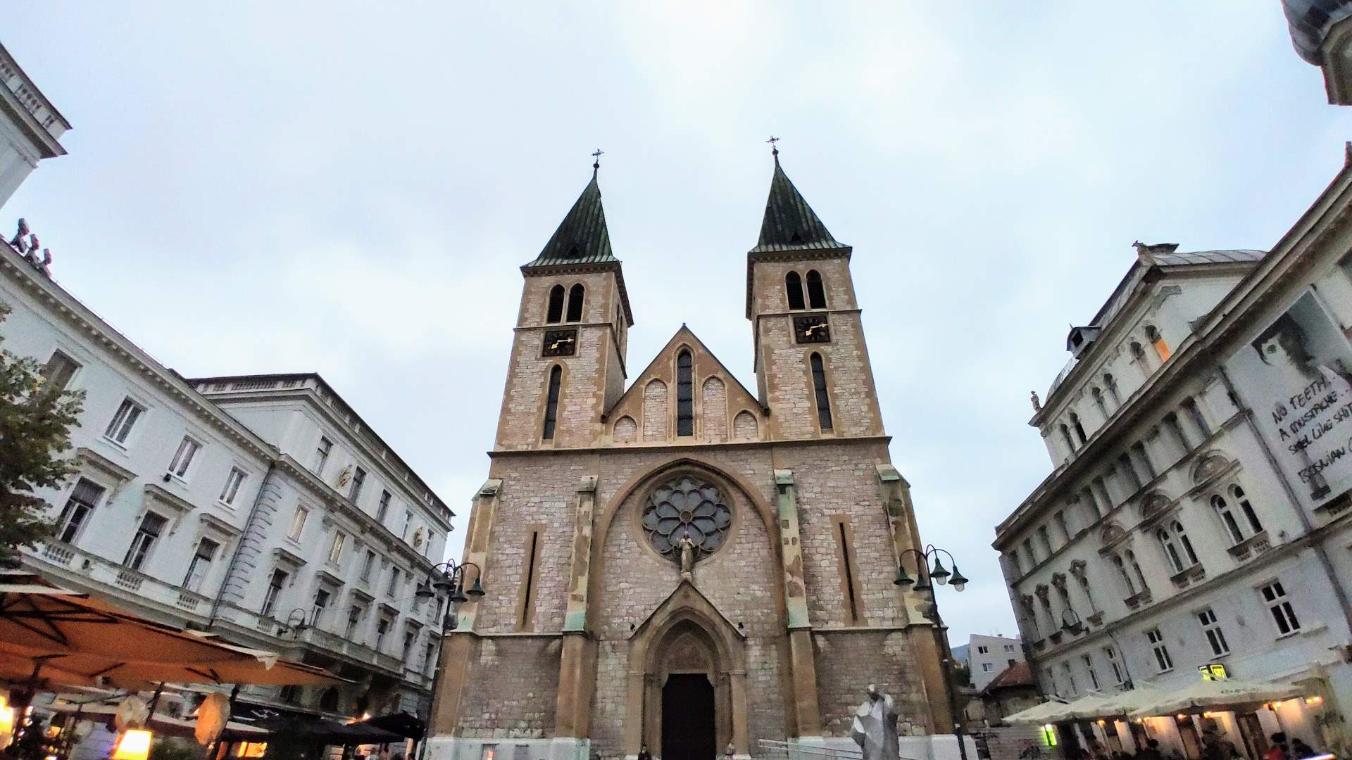 katedra front