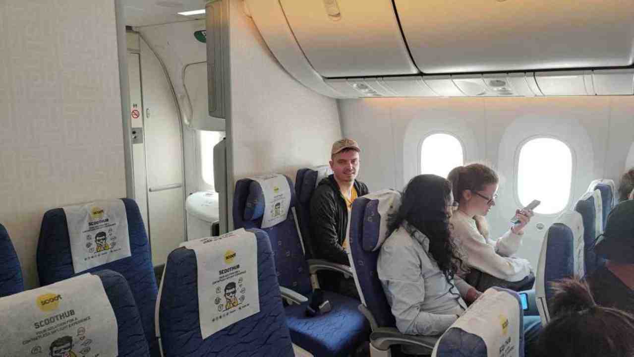 Jak za darmo dostać miejsca obok siebie w samolocie