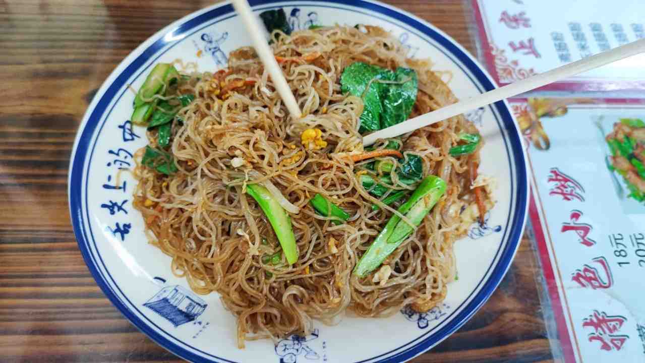 Smaki Yangshuo - bambus, makaron i niespodzianki