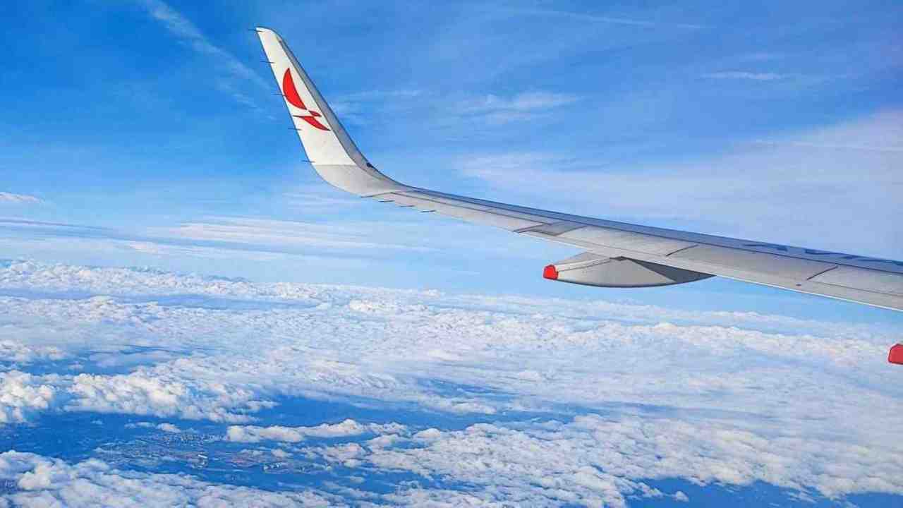 Lot samolotem Airbus A320 linii Avianca