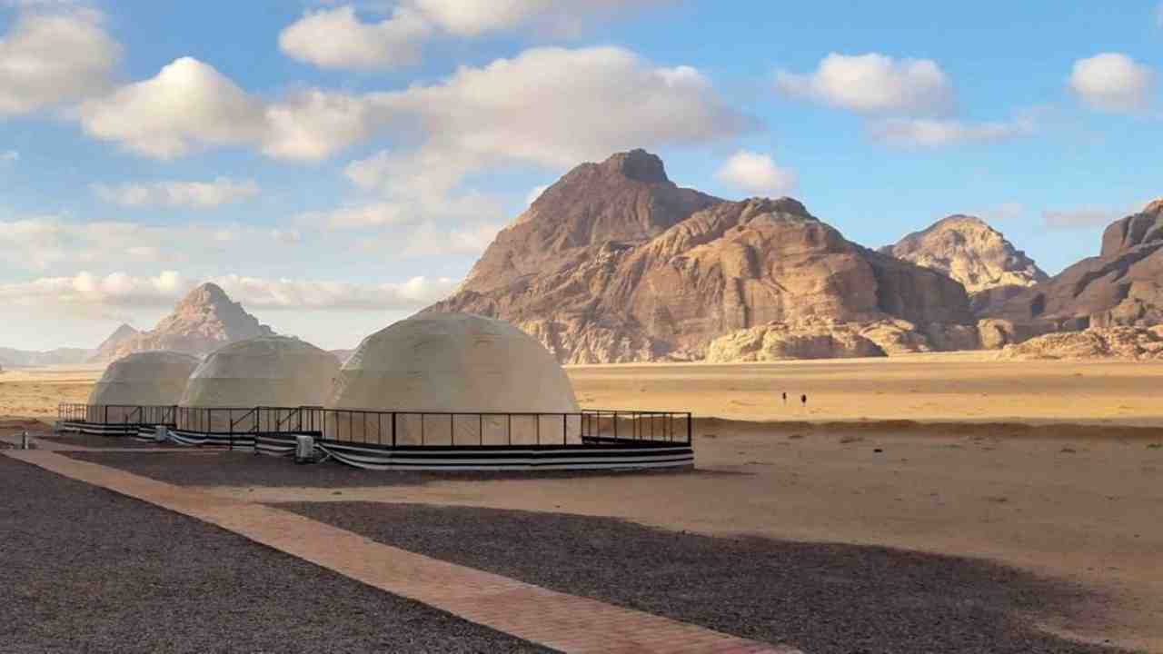 Gdzie i jak spać w Jordanii