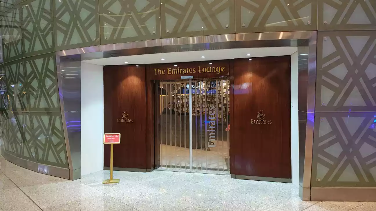 lounge emirates
