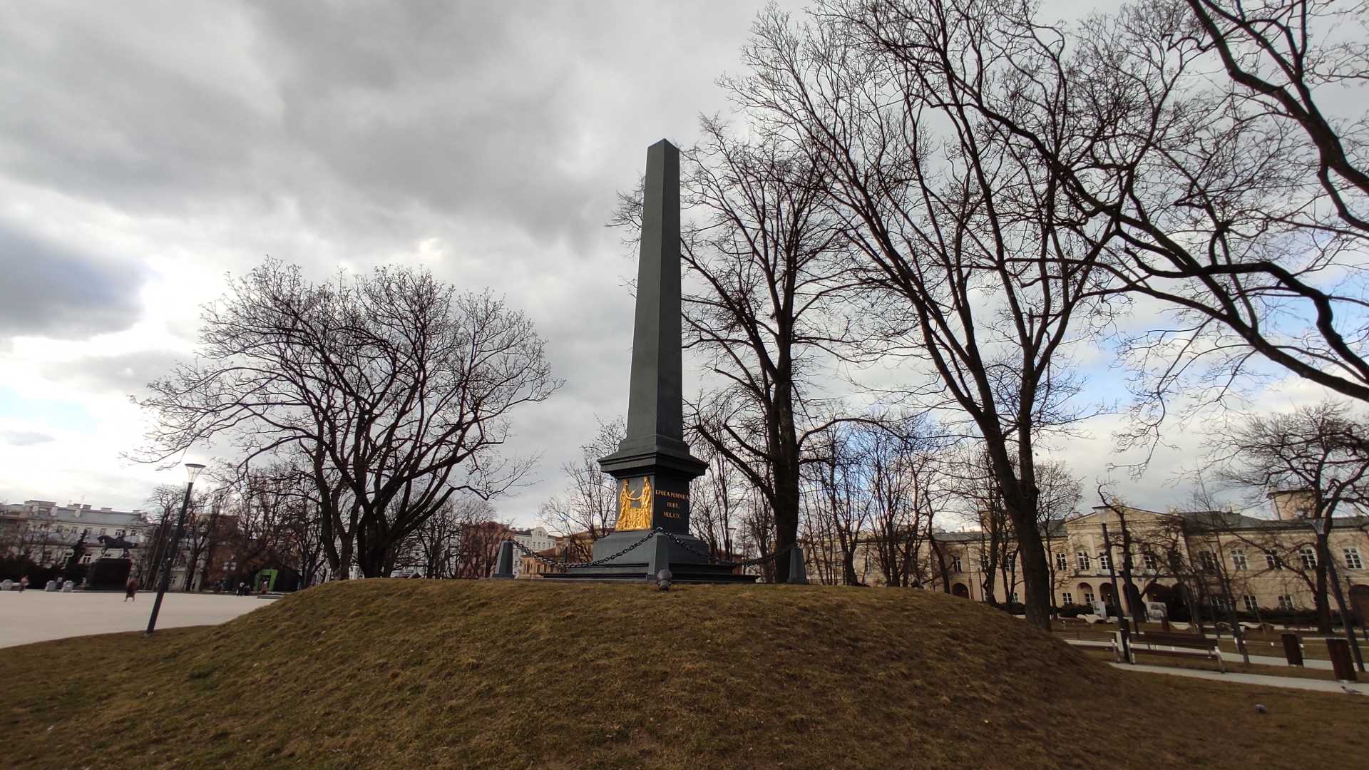 plac litewski pomnik