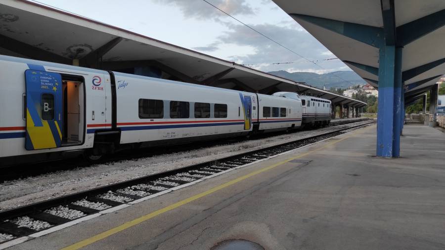 Przejazd pociągiem Talgo z Mostaru do Sarajewa